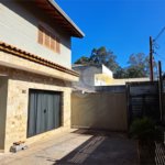 Sobrado à venda com 4 quartos, sendo 2 suítes, em Jaraguá, São Paulo, SP