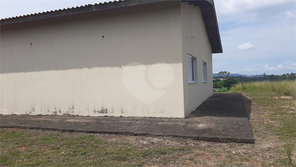 Chácara à venda com 4 quartos, sendo 1 suíte, em Vista Alegre, Vinhedo, SP
