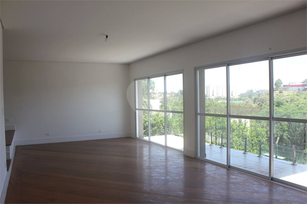 Casa à venda ou para alugar com 4 suítes em Alphaville, Santana de Parnaíba, SP