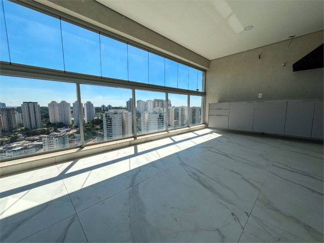 Apartamento à venda com 3 quartos, sendo 1 suíte,  em Jardim Marajoara, São Paulo, SP