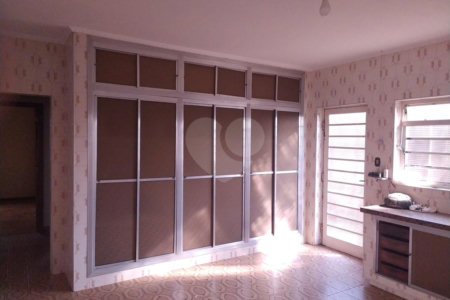 Casa à venda com 2 quartos no Centro, Vinhedo, SP