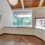 Casa à venda com 5 quartos, sendo 3 suítes, no condomínio Granja do Morumbi, São Paulo - SP