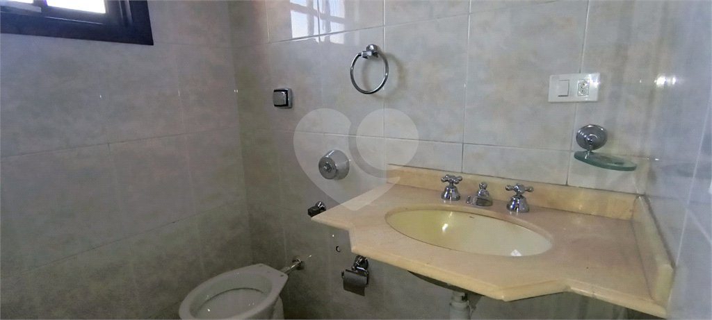 Sobrado à venda com 3 quartos, sendo 2 suítes, em Jardim Ivana, São Paulo, SP
