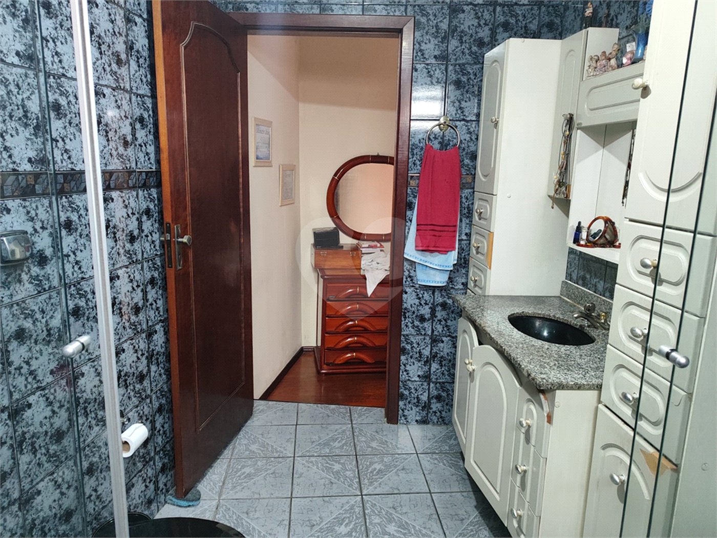Sobrado à venda com 4 quartos, sendo 1 suíte,  em Saúde, São Paulo, SP