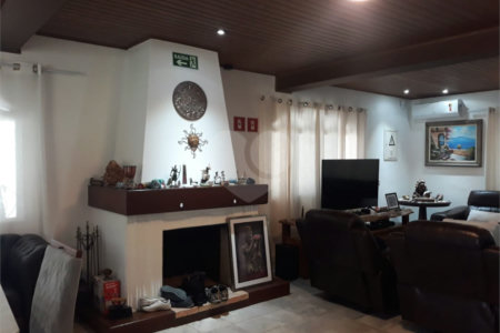 Sítio à venda com 7 quartos, sendo 5 suítes, em Jardim Vinhas do Sol (mailasqui), São Roque, SP