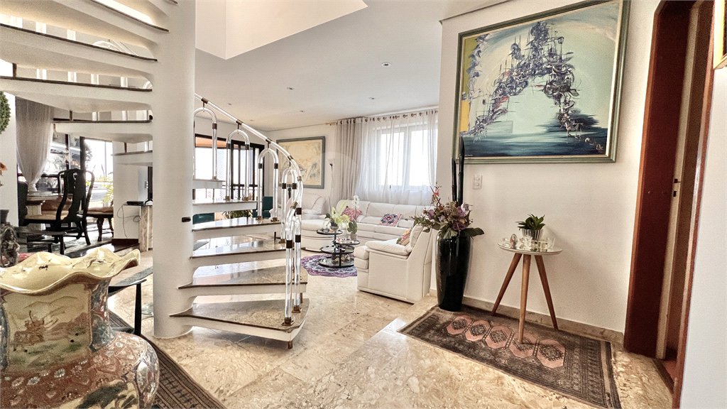 Apartamento à venda com 4 quartos, sendo 1 suíte, em Vila Mariana, São Paulo, SP