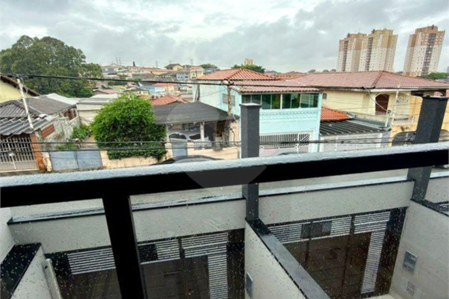 Sobrado à venda com 3 suítes em Parque Maria Domitila, São Paulo, SP