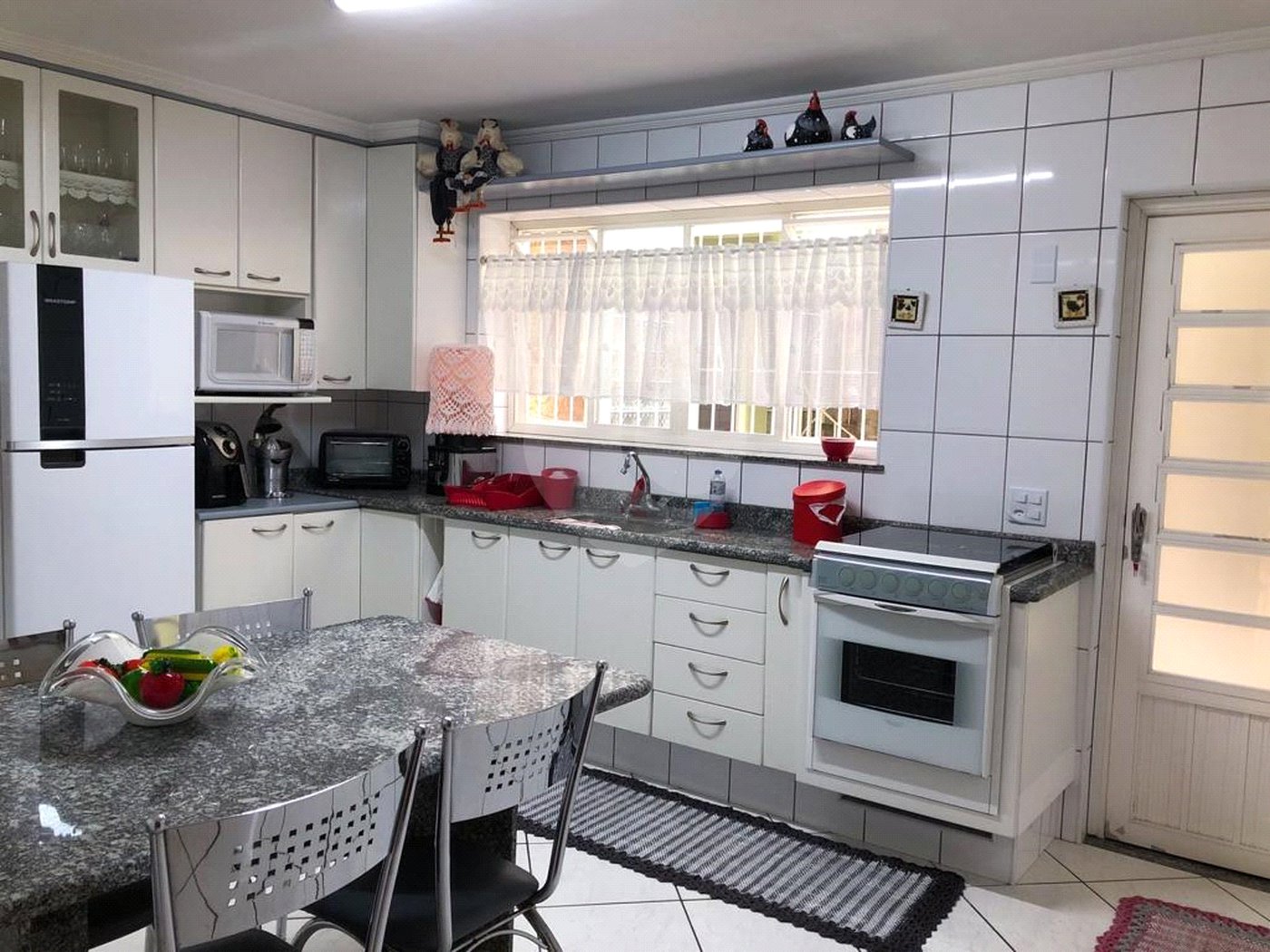 Sobrado à venda com 3 quartos, sendo 1 suíte, em Horto, São Paulo, SP