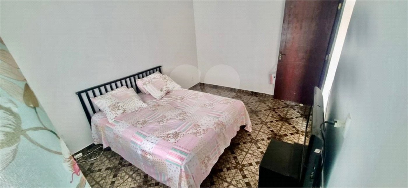 Sobrado à venda com 3 quartos, sendo 1 suíte, em Vila Nova Cachoeirinha, São Paulo, SP