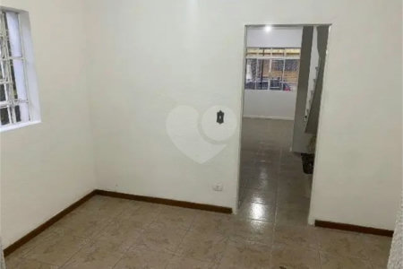 Sobrado à venda com 3 quartos em Jardim Arpoador, São Paulo, SP