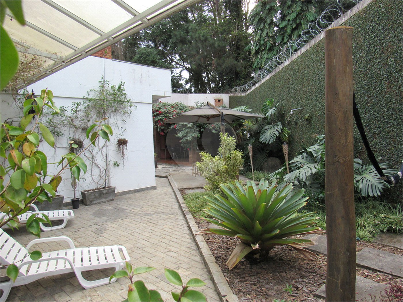 Sobrado à venda com 4 quartos, sendo 2 suítes, em Tremembé, São Paulo, SP