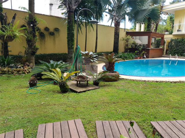 Casa à venda com 5 suítes em Jardim Marajoara, São Paulo, SP