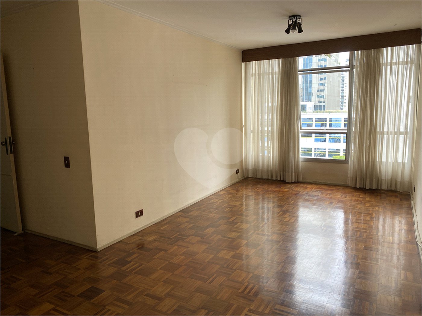 Apartamento à venda com 3 quartos, sendo 1 suíte, em Brooklin Paulista, São Paulo, SP