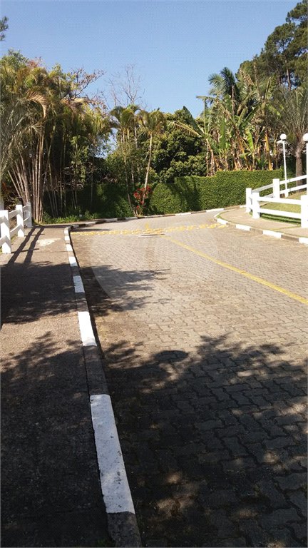 Casa à venda com 2 quartos, sendo 1 suíte, no condomínio Residencial Villa Nostra, Cotia - SP