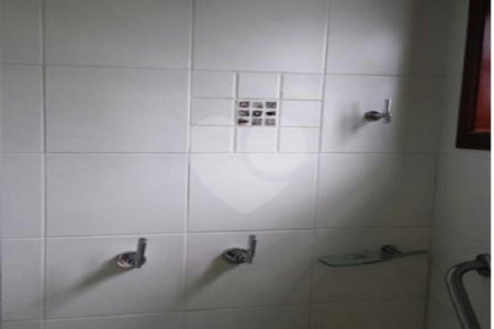 Sobrado à venda com 4 quartos, sendo 3 suítes, em Jardim São Bento, São Paulo, SP