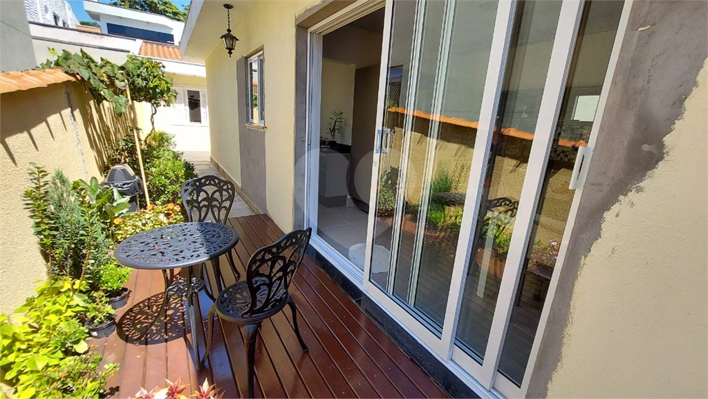 Casa à venda com 4 quartos, sendo 2 suítes, em Jardim São Caetano, São Caetano do Sul, SP