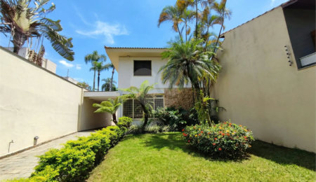 Casa para alugar com 4 quartos, sendo 2 suítes,  no condomínio Comendador Elias Zarzur, São Paulo - SP