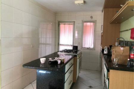 Casa à venda com 4 quartos, sendo 2 suítes,  em Jardim Leonor, São Paulo, SP