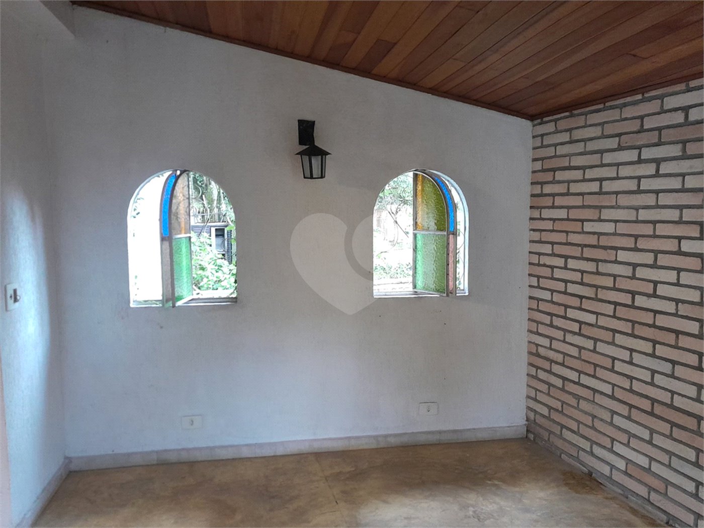 Sobrado à venda com 6 quartos, sendo 3 suítes, em Rolinópolis, São Paulo, SP