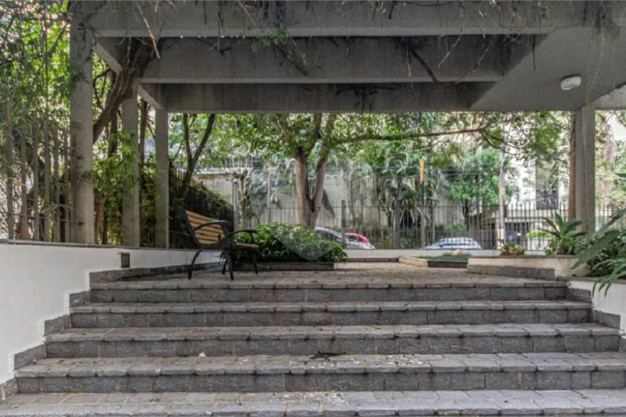 Apartamento à venda com 3 quartos, sendo 1 suíte, em Vila Andrade, São Paulo, SP