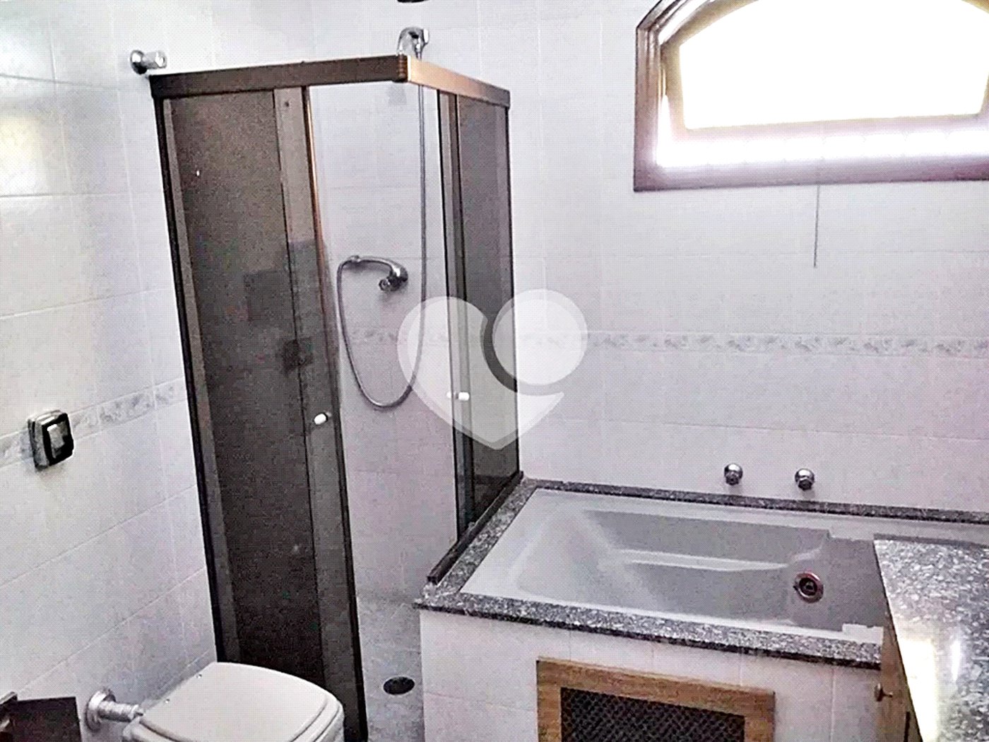 Sobrado à venda com 4 quartos, sendo 2 suítes, em Jardim São Bento, São Paulo, SP