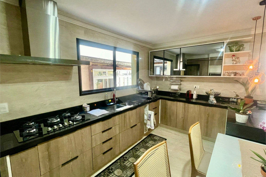 Casa à venda com 3 quartos, sendo 1 suíte, em Santana, São Paulo, SP
