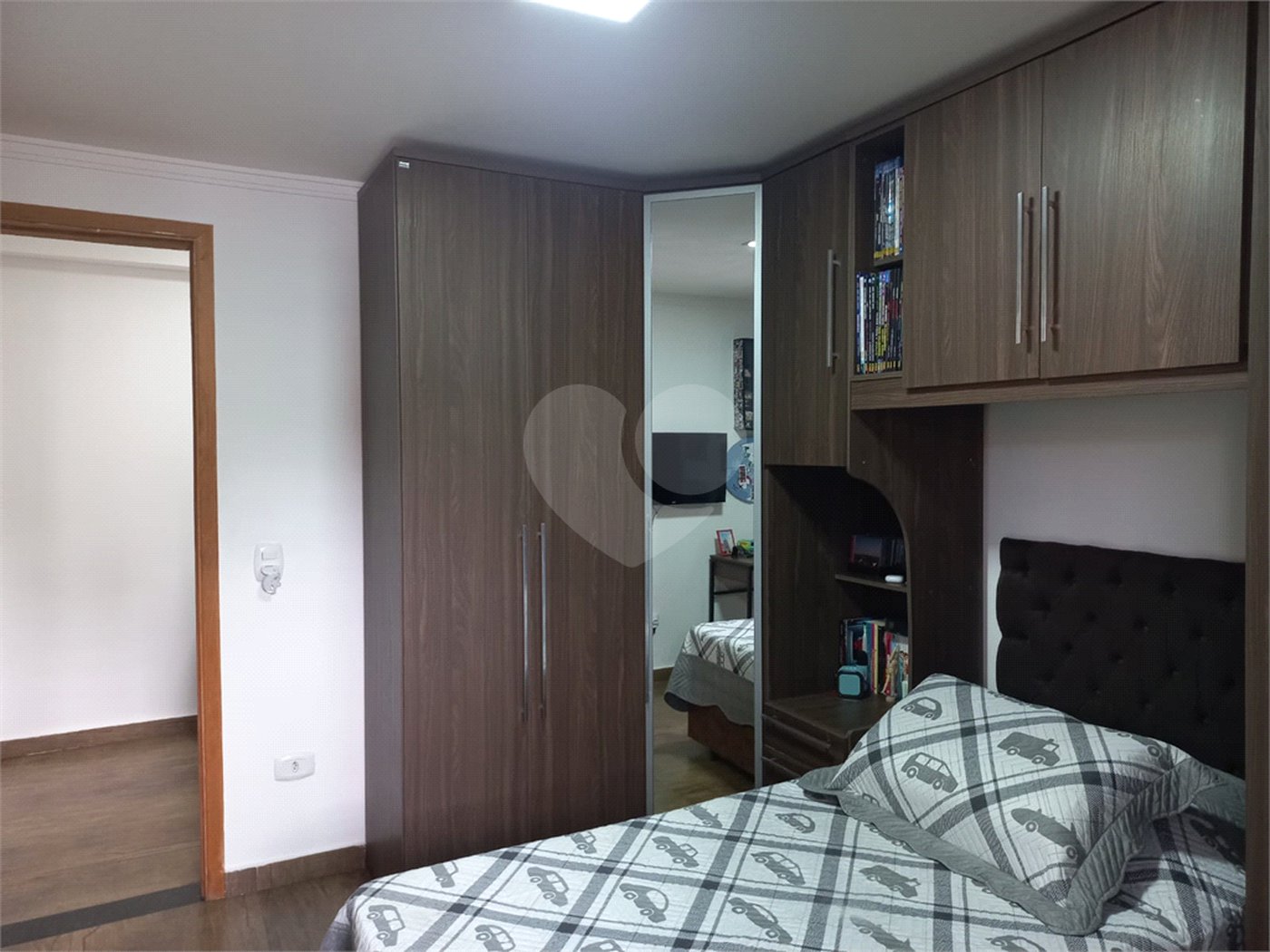 Sobrado à venda com 3 quartos, sendo 1 suíte,  em Vila Mazzei, São Paulo, SP