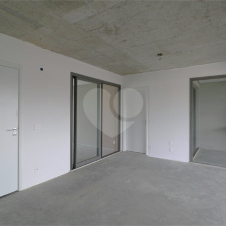 Apartamento à venda com 3 suítes em Moema, São Paulo, SP