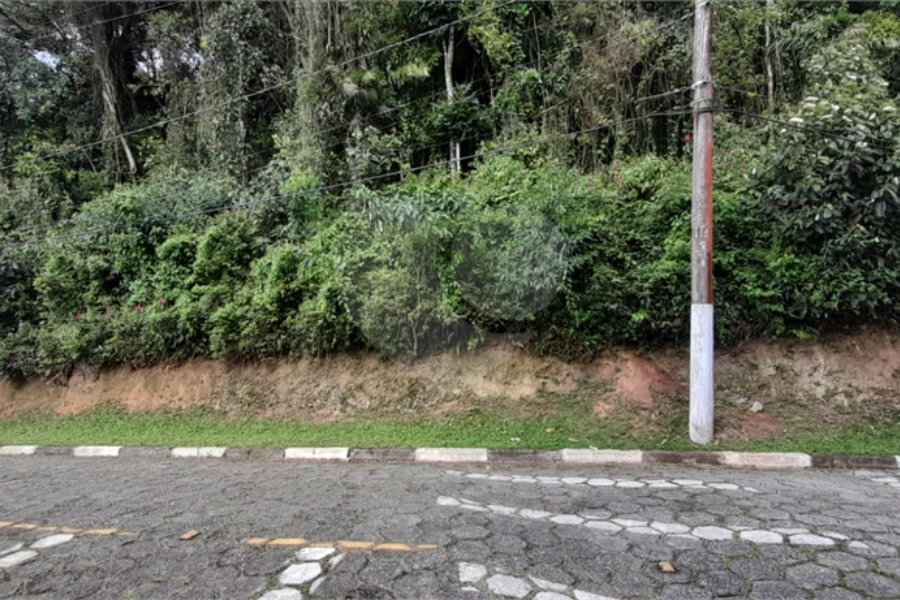 Terreno à venda no condomínio Parque Imperial da Cantareira, Mairiporã - SP