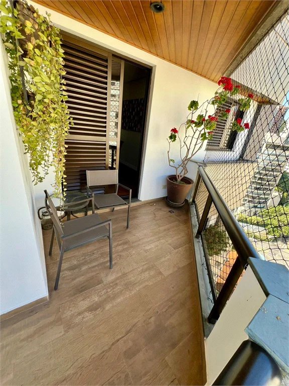 Apartamento à venda com 3 quartos, sendo 2 suítes, em Vila Suzana, São Paulo, SP