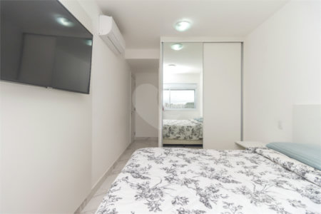 Apartamento à venda com 3 quartos, sendo 1 suíte, em Chácara Santo Antônio, São Paulo, SP