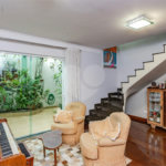 Casa á venda - Saúde alto padrão
