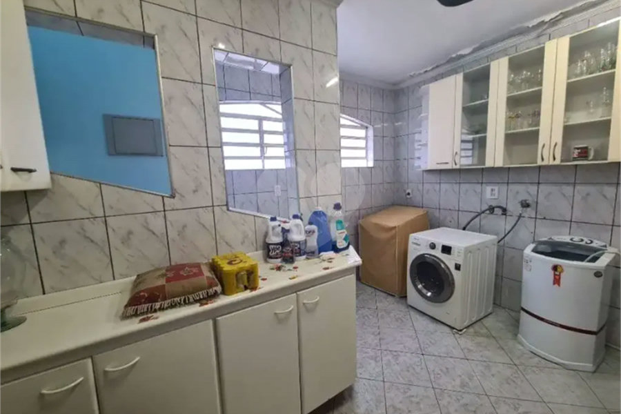 Sobrado com 4 Quartos e 4 banheiros à Venda -337 m² por R$ 850.,000 -- Jardim Vivan,-Jaraguá, São Paulo - SP