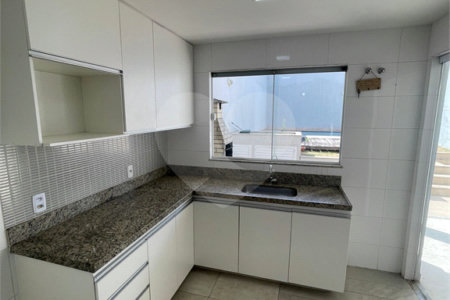 Casa à venda com 3 quartos, sendo 1 suíte, no condomínio Residencial Green Ville, Rio de Janeiro - RJ