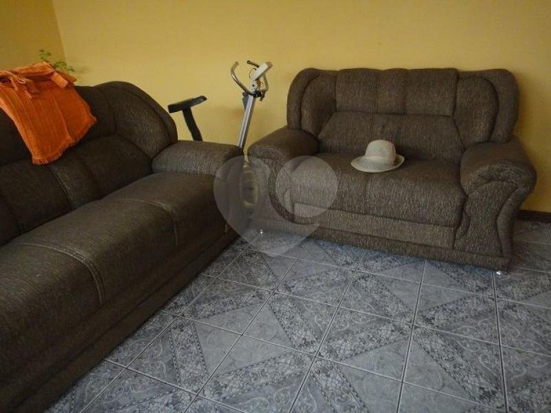 Casa à venda com 3 quartos, sendo 2 suítes, em Jardim Taboão, São Paulo, SP