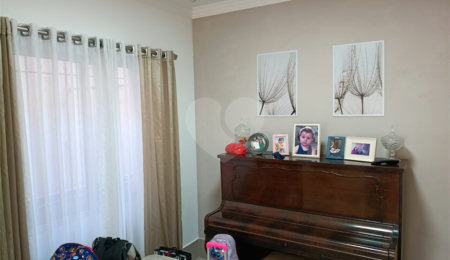 Casa à venda com 3 suítes em Vila Dom Pedro I, São Paulo, SP