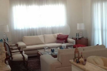Apartamento à venda com 4 quartos, sendo 3 suítes, em Indianópolis, São Paulo, SP