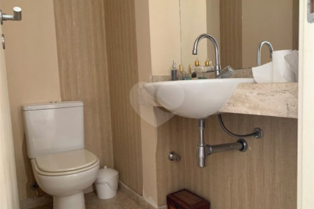 Apartamento à venda com 3 suítes em Alto da Lapa, São Paulo, SP