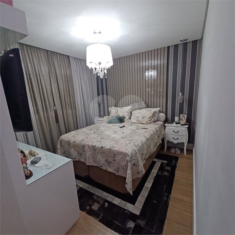 Apartamento à venda com 4 quartos, sendo 2 suítes,  em Jardim Flor da Montanha, Guarulhos, SP