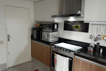 Apartamento à venda com 3 quartos, sendo 1 suíte, em Jardim Paulista, São Paulo, SP