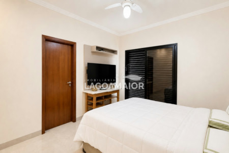 Casa à venda com 3 quartos, sendo 3 suítes, no condomínio Residencial Costa Leste, Três Lagoas - MS