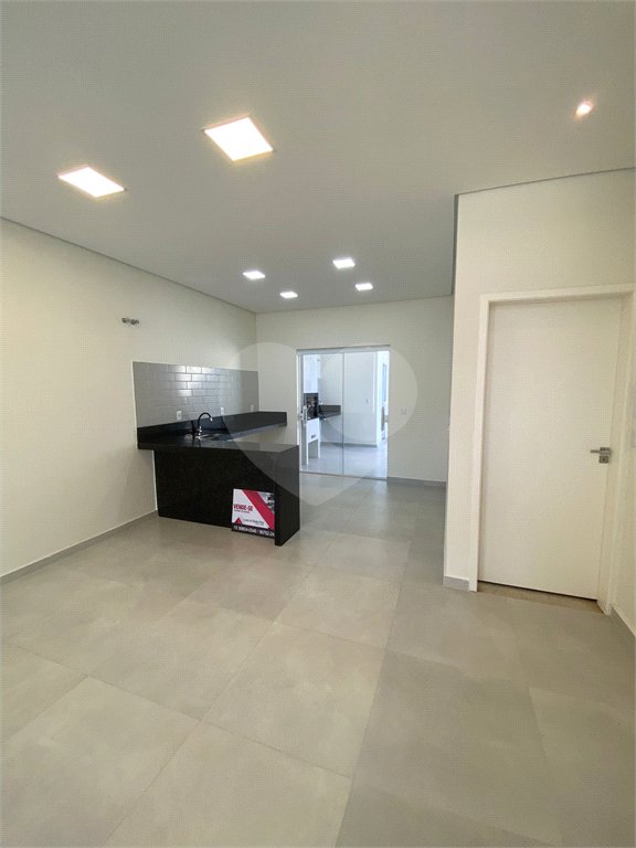 Casa à venda com 3 quartos, sendo 1 suíte, no condomínio Horto Florestal Villagio, Sorocaba - SP