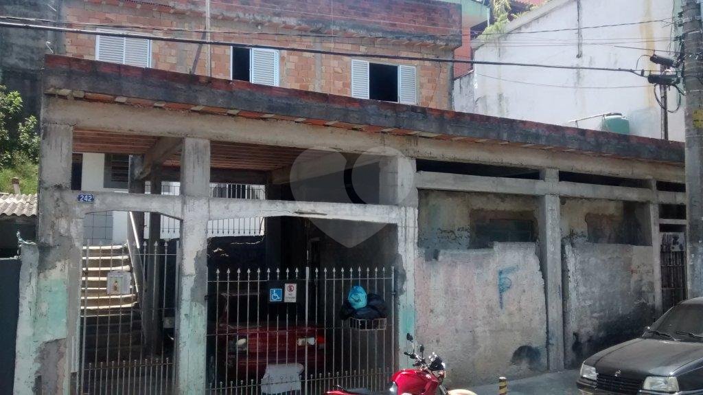 Sobrado à venda com 4 quartos, sendo 1 suíte, em Tremembé, São Paulo, SP