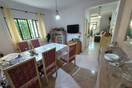Sobrado à venda com 4 quartos, sendo 1 suíte, em Sumaré, São Paulo, SP