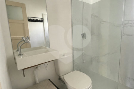 Apartamento à venda com 2 quartos, sendo 1 suíte, em Pinheiros, São Paulo, SP