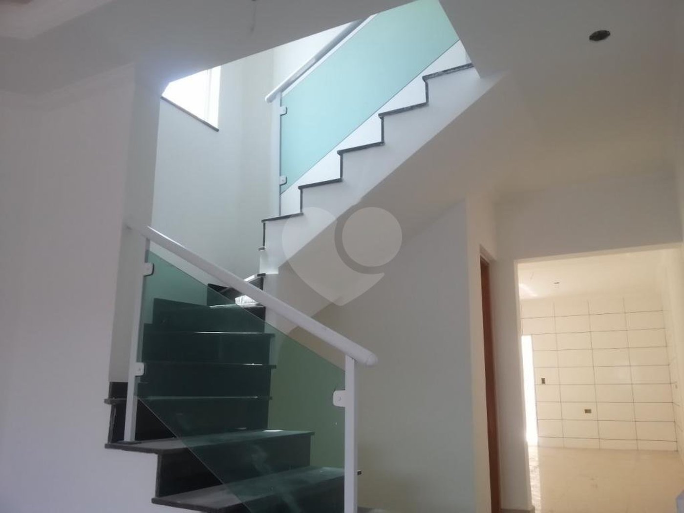 Sobrado à venda com 3 suítes em Parada Inglesa, São Paulo, SP