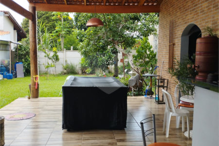 Chácara à venda com 3 quartos, sendo 1 suíte,  no Centro, Araçoiaba da Serra, SP