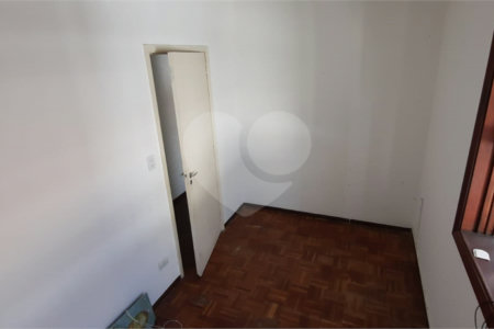 Sobrado à venda com 3 quartos, sendo 1 suíte, em Vila Firmiano Pinto, São Paulo, SP