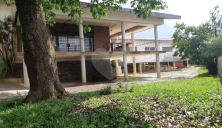 Casa à venda com 7 quartos, sendo 1 suíte,  no Centro, Vinhedo, SP