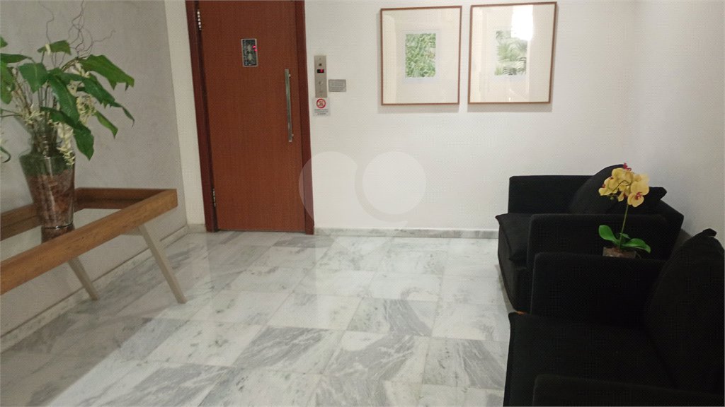 Apartamento à venda com 3 quartos, sendo 1 suíte, em Laranjeiras, Rio de Janeiro, RJ